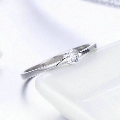 Anel Solitário Coração Prata 925