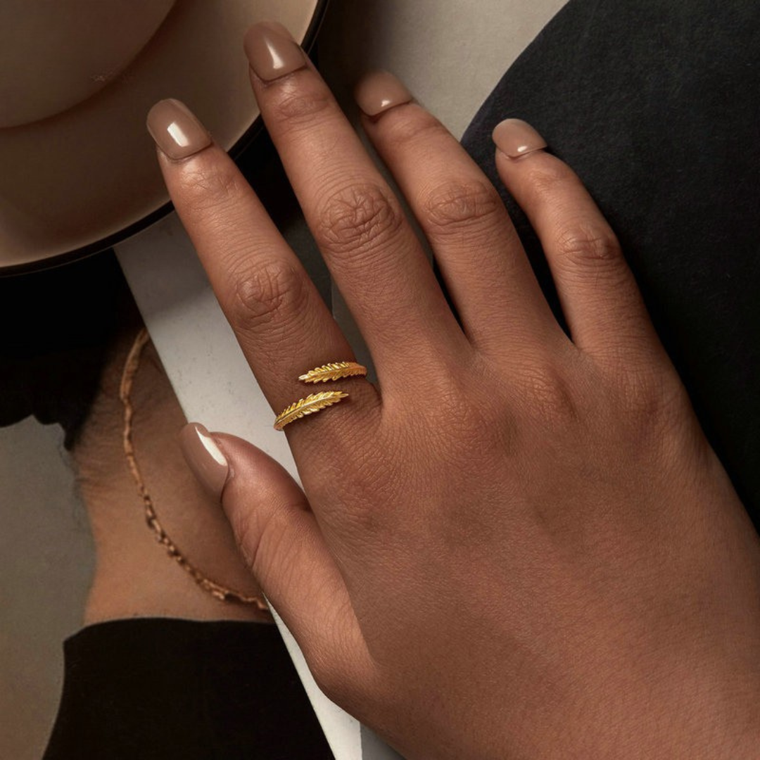 Anel Folhas Douradas Prata 925