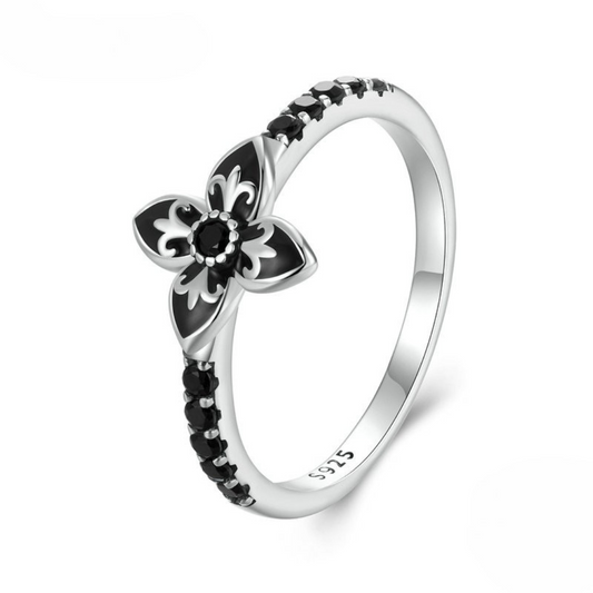Anel Flor da Noite com Zircônias Negras Prata 925
