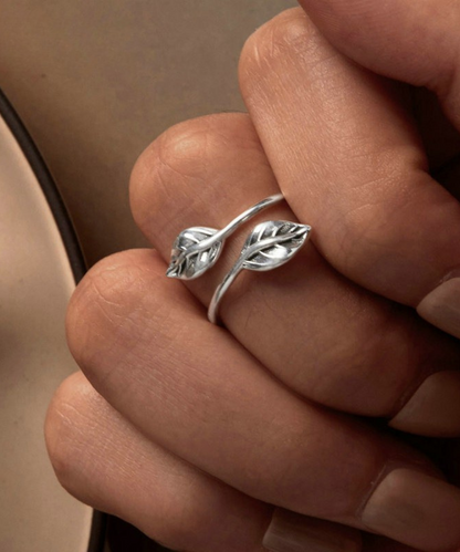 Anel Feminino Folhas Prata 925