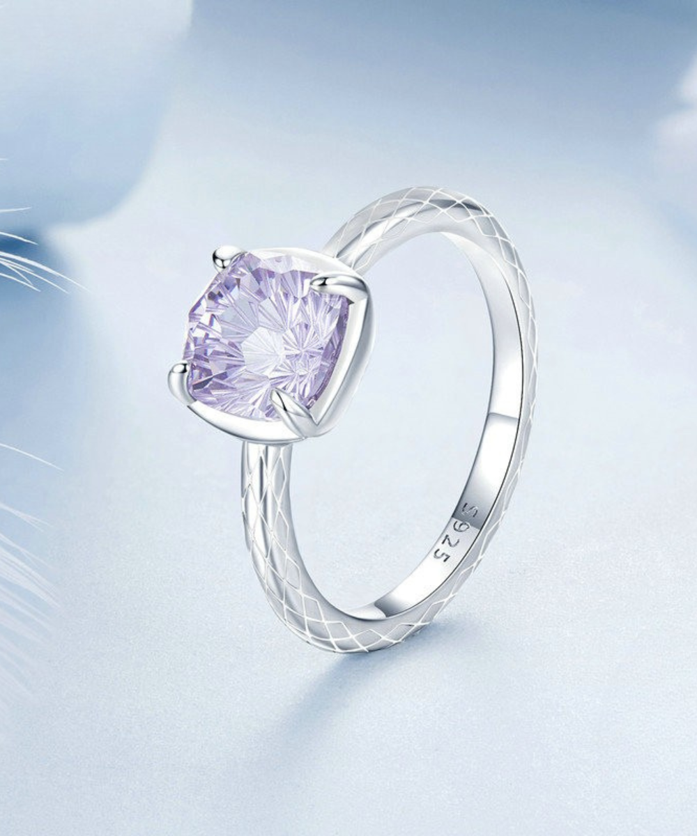 Anel Solitário Crystal Lilás Prata 925